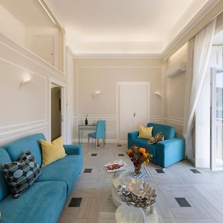 סורנטו Yourhome - Royal Blue Suite מראה חיצוני תמונה