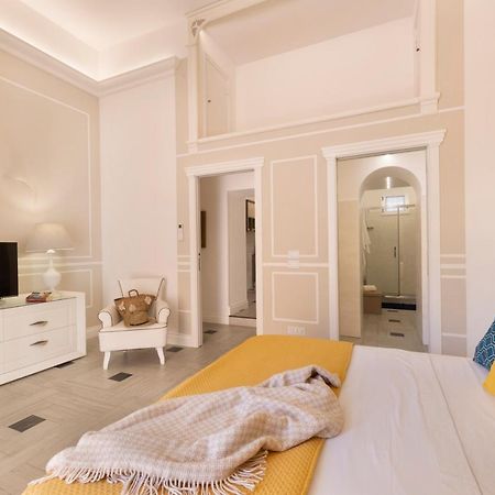 סורנטו Yourhome - Royal Blue Suite מראה חיצוני תמונה